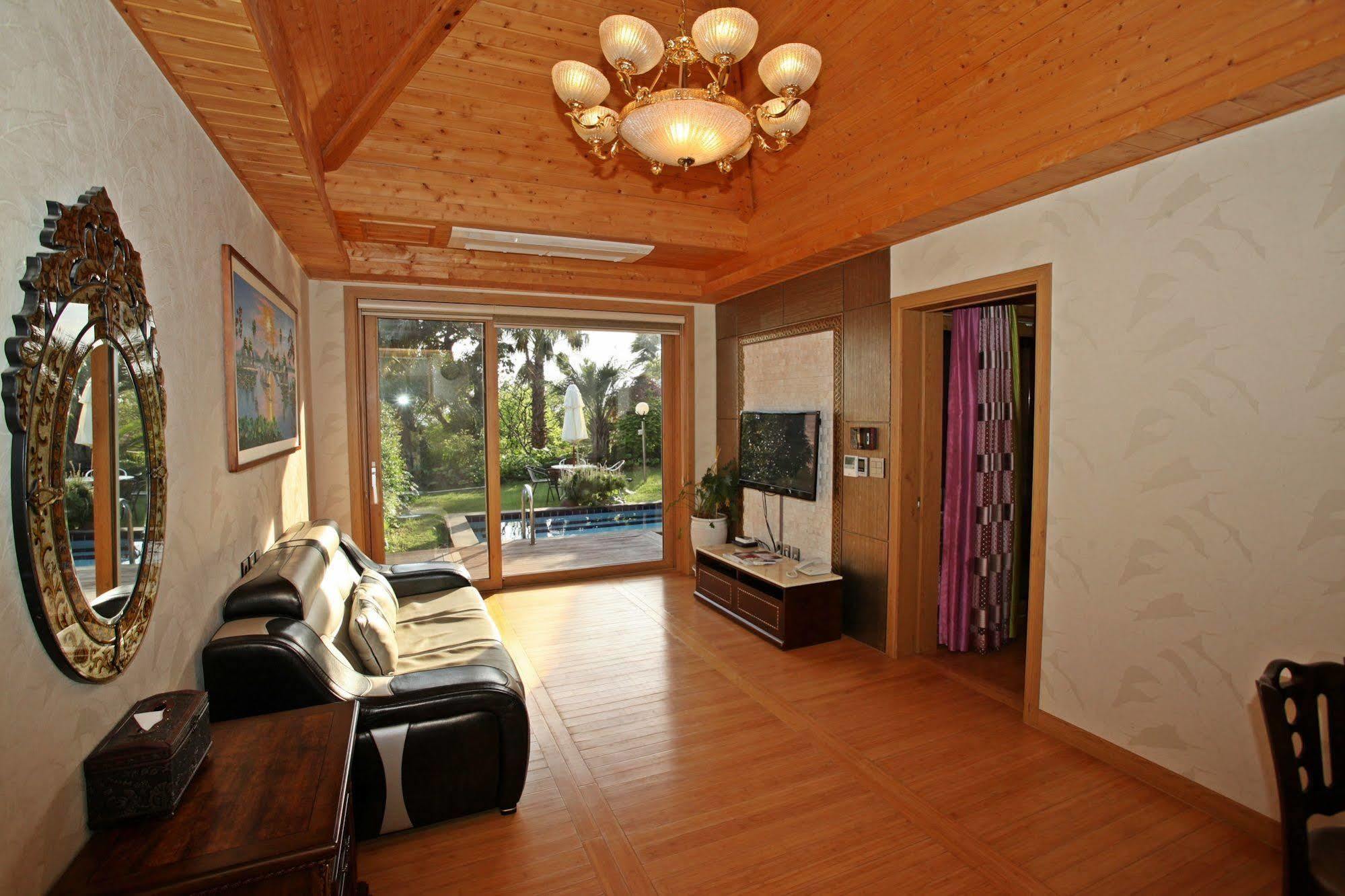 Palm Valley Resort Seogwipo Dış mekan fotoğraf