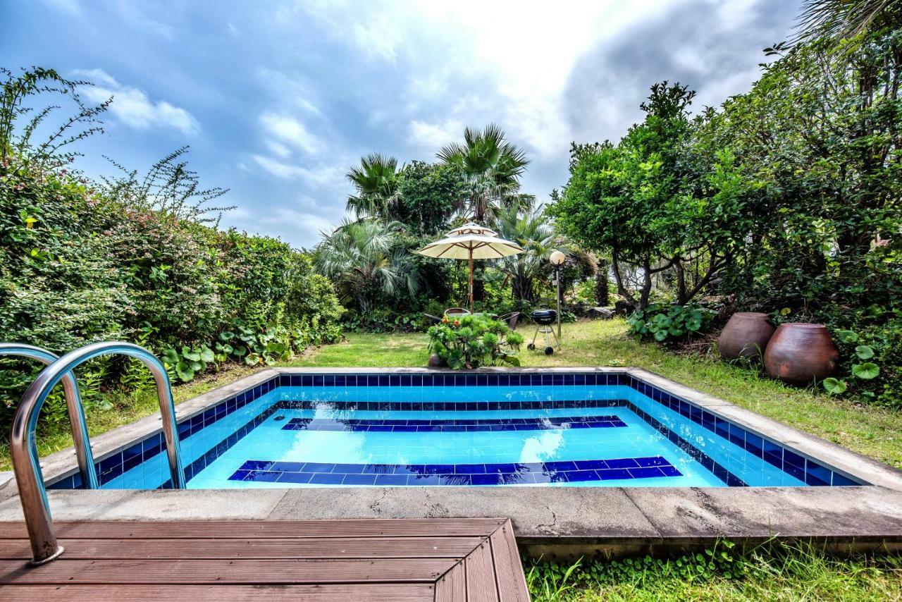 Palm Valley Resort Seogwipo Dış mekan fotoğraf