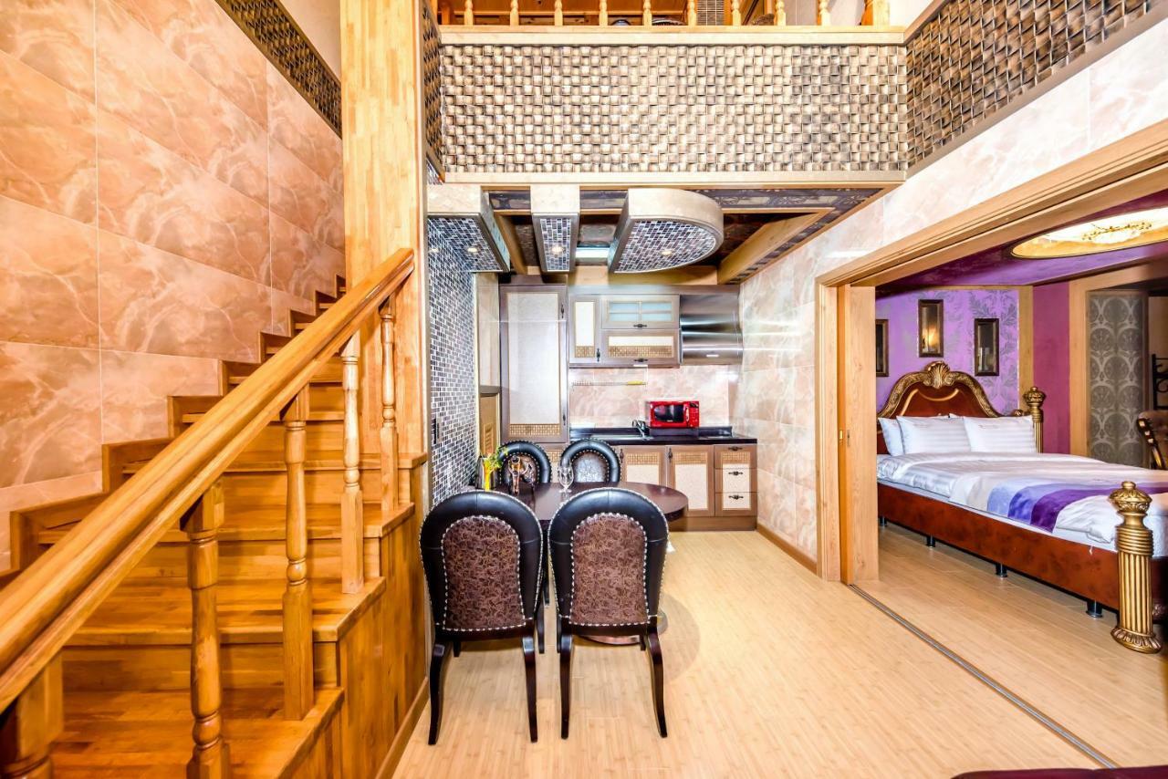 Palm Valley Resort Seogwipo Dış mekan fotoğraf