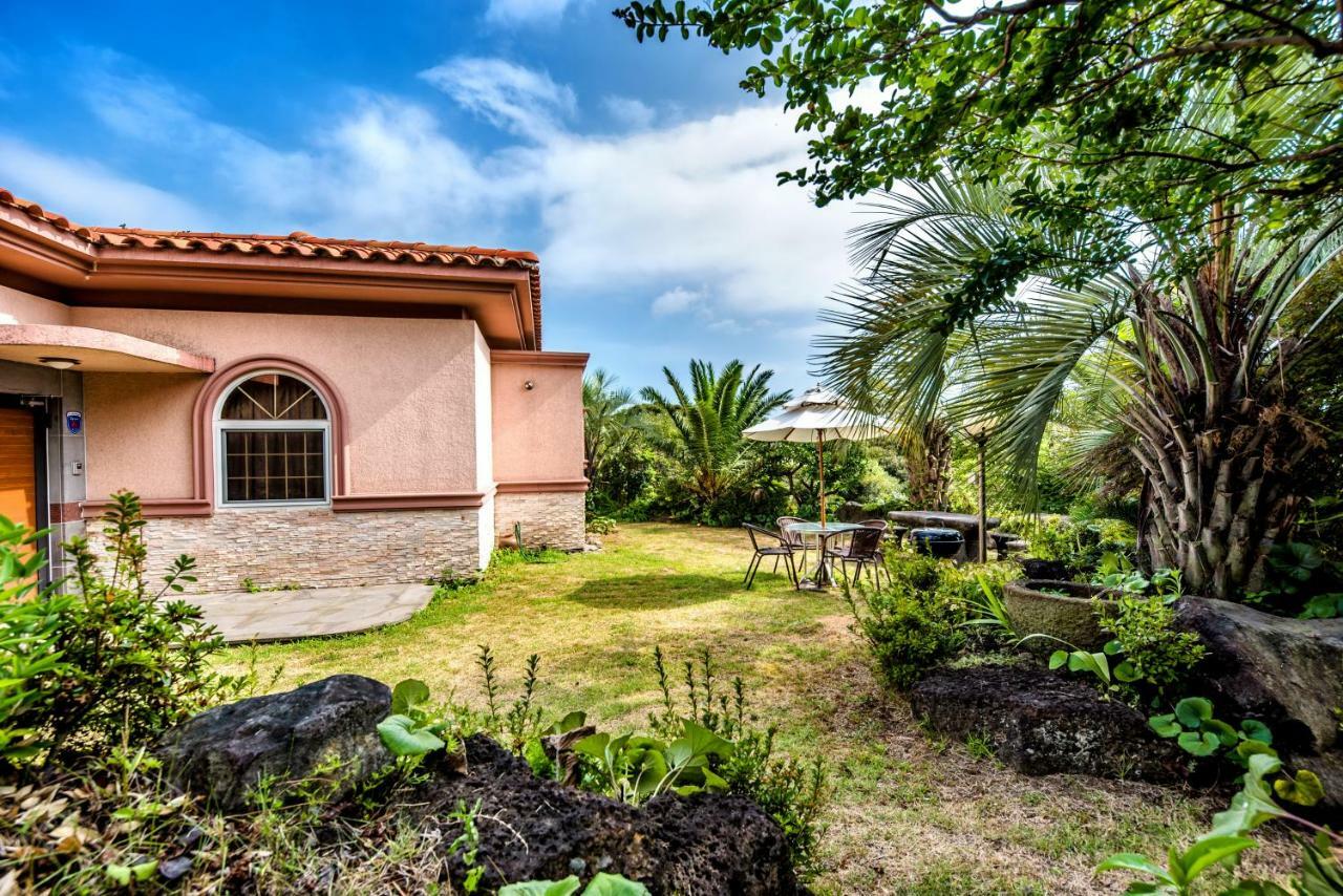 Palm Valley Resort Seogwipo Dış mekan fotoğraf