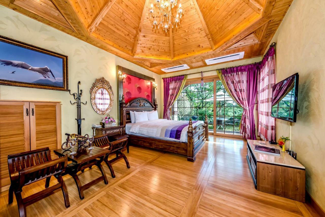 Palm Valley Resort Seogwipo Dış mekan fotoğraf
