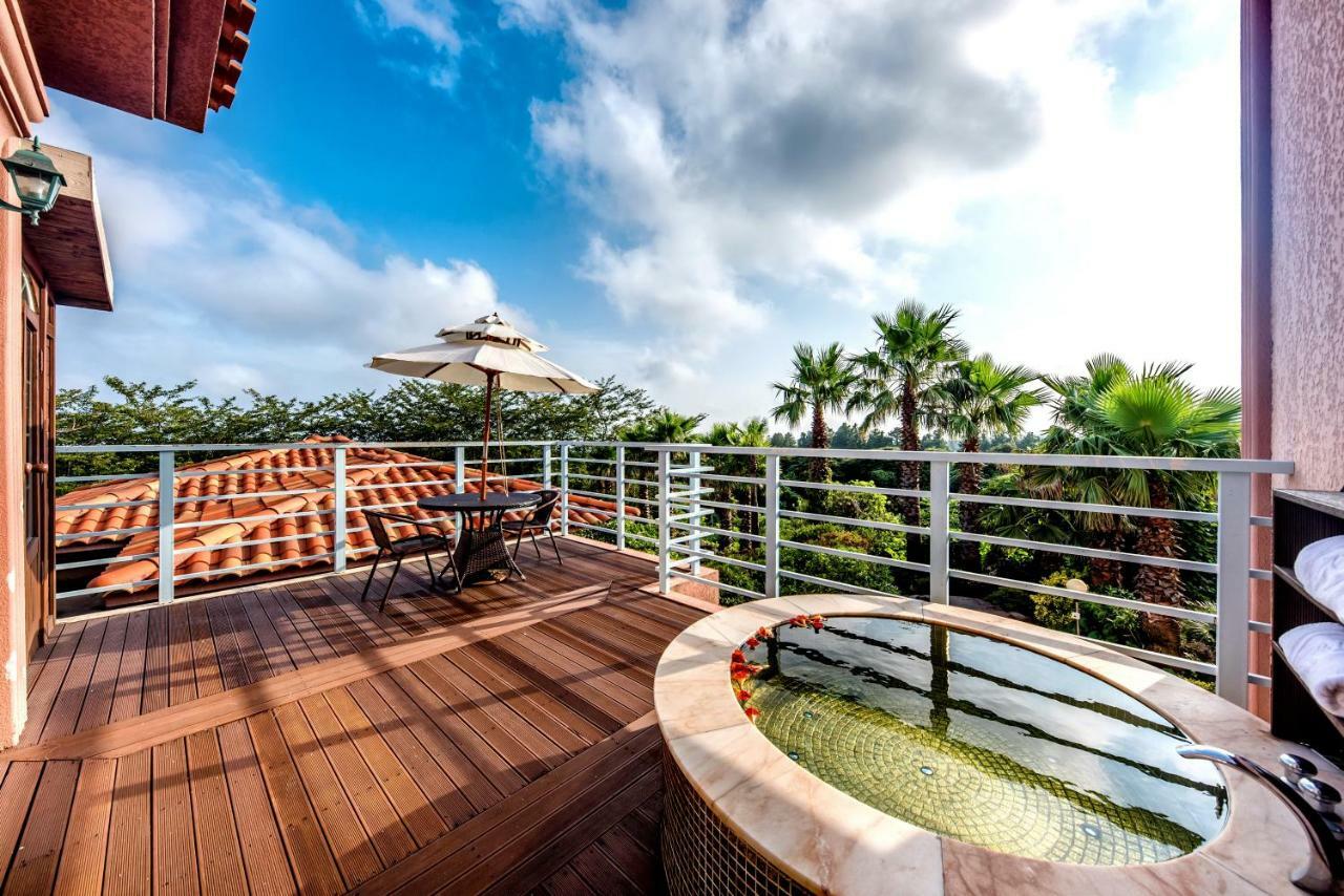 Palm Valley Resort Seogwipo Dış mekan fotoğraf